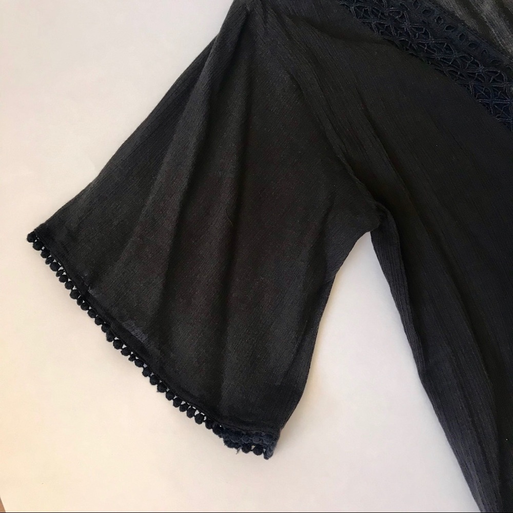 NWOT / Vici Lovestitch Noah Eyelet Trim Top - Picture 7 of 11